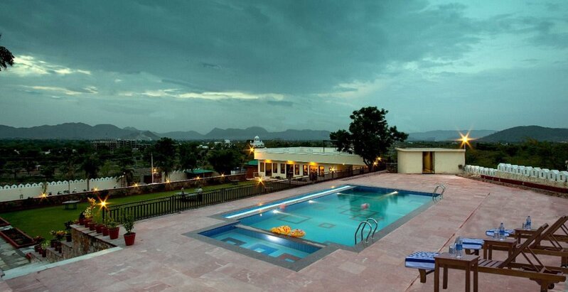 The-Sky-Imperial-Hill-Garden-Retreat