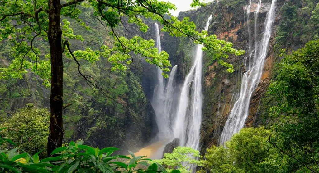 Places-to-Visit-in-and-Around-Shimoga