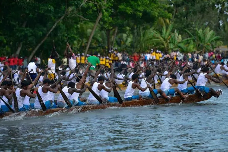 Nehru-Trophy-Boat-Race