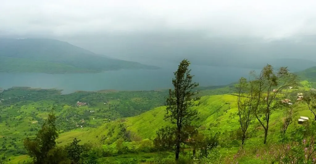 Trekking-Places-Near-Mumbai-and-Pune