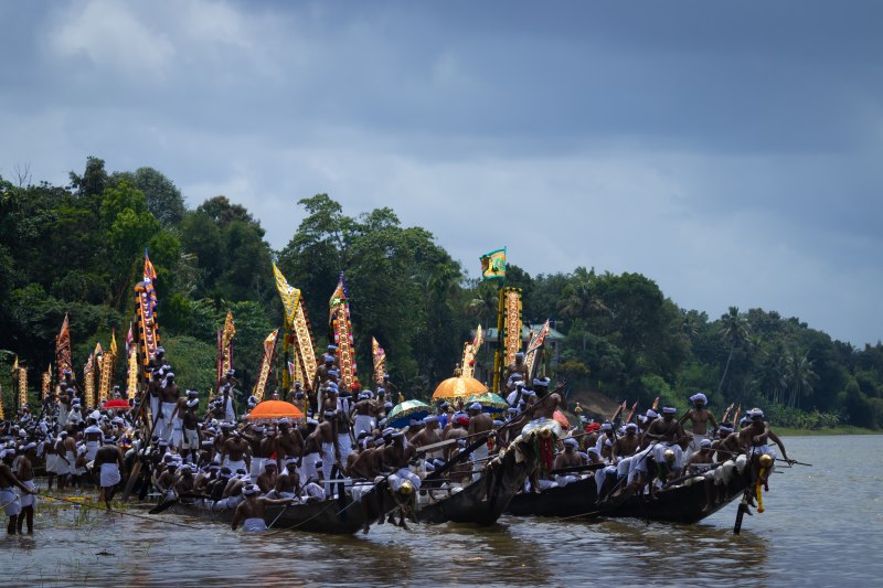 Vallam kali boat races