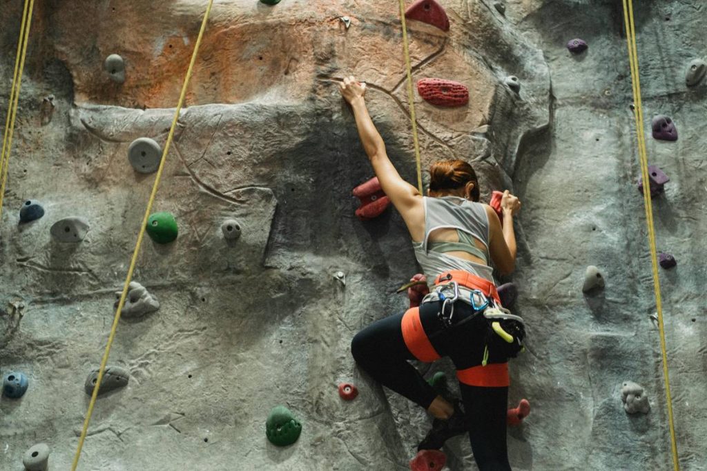 rock-climbing-tehri-lake rock-climbing-tehri-lake